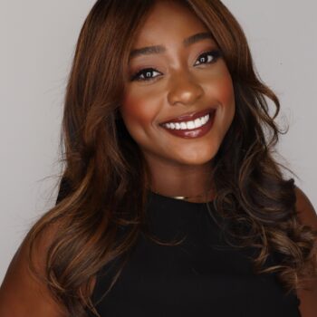 dolapo sangokoya headshot